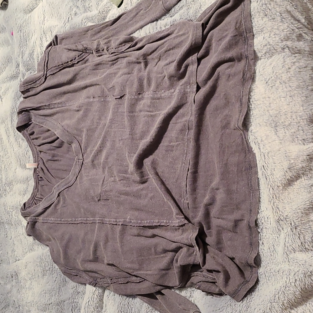 Grey (hi-low) sweatshirt with thumb holes size M from FP Movement